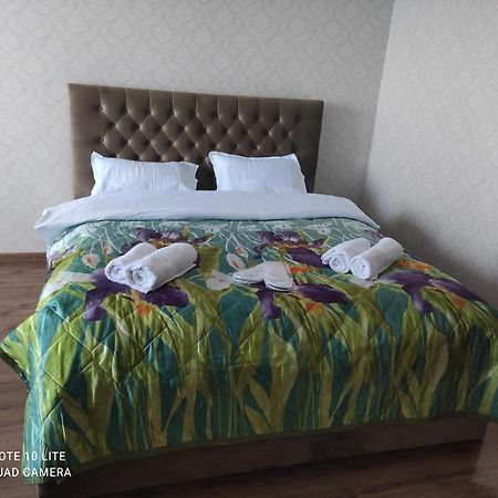 Rustavi Guest House מראה חיצוני תמונה