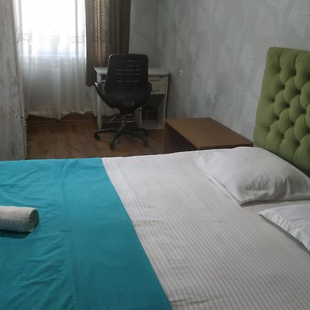 Rustavi Guest House מראה חיצוני תמונה