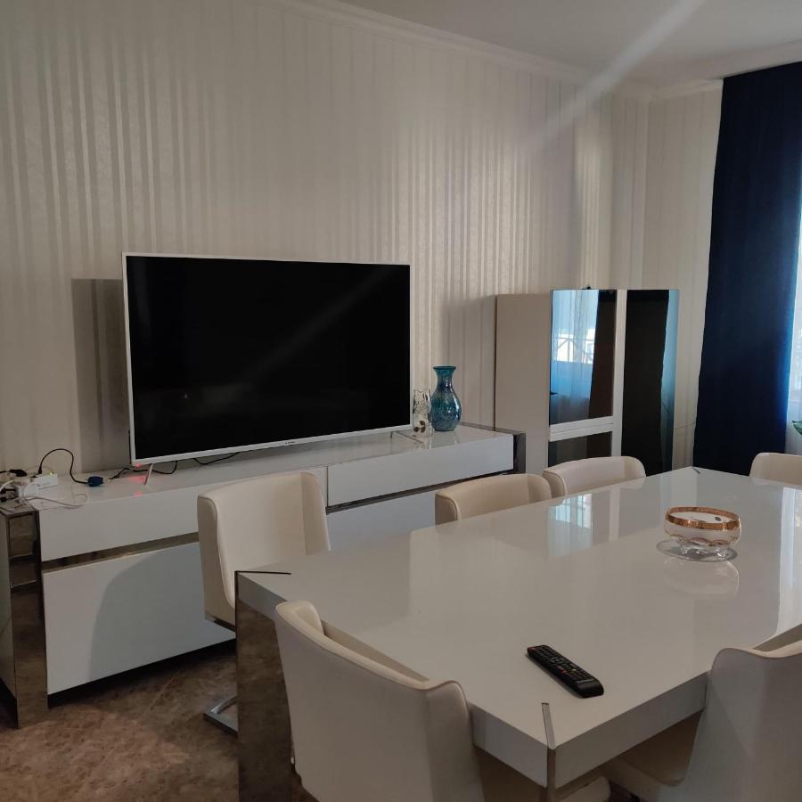 Rustavi Guest House מראה חיצוני תמונה