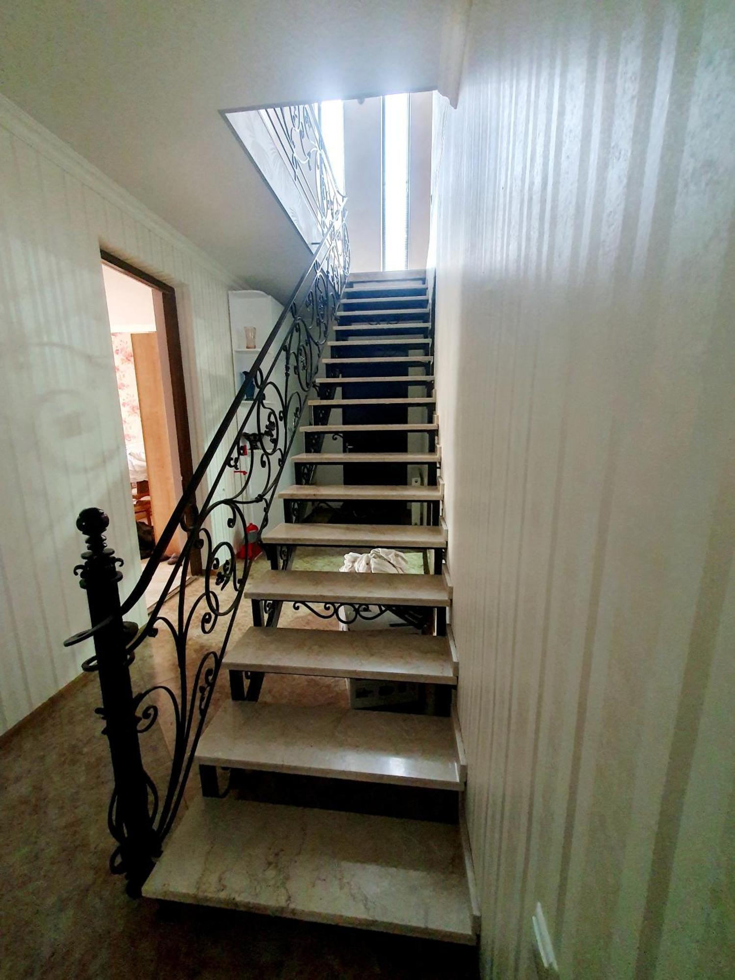 Rustavi Guest House מראה חיצוני תמונה
